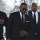 Illustration for article titled R. Kelly Loses Sexual Abuse Case After Failing to Show Up in Court